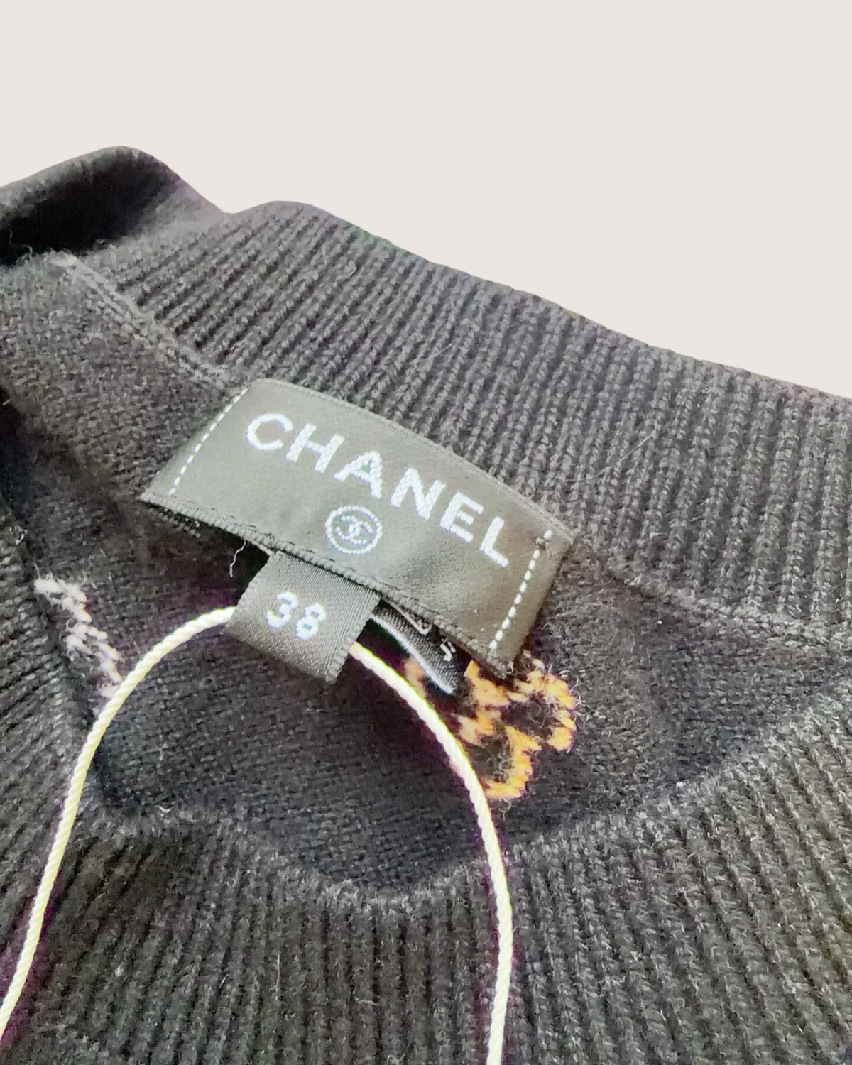 Chanel 24P Cashmere Clover Jacquard Vest Black, Beige/Ecru, Pink, Multicolor FR 38