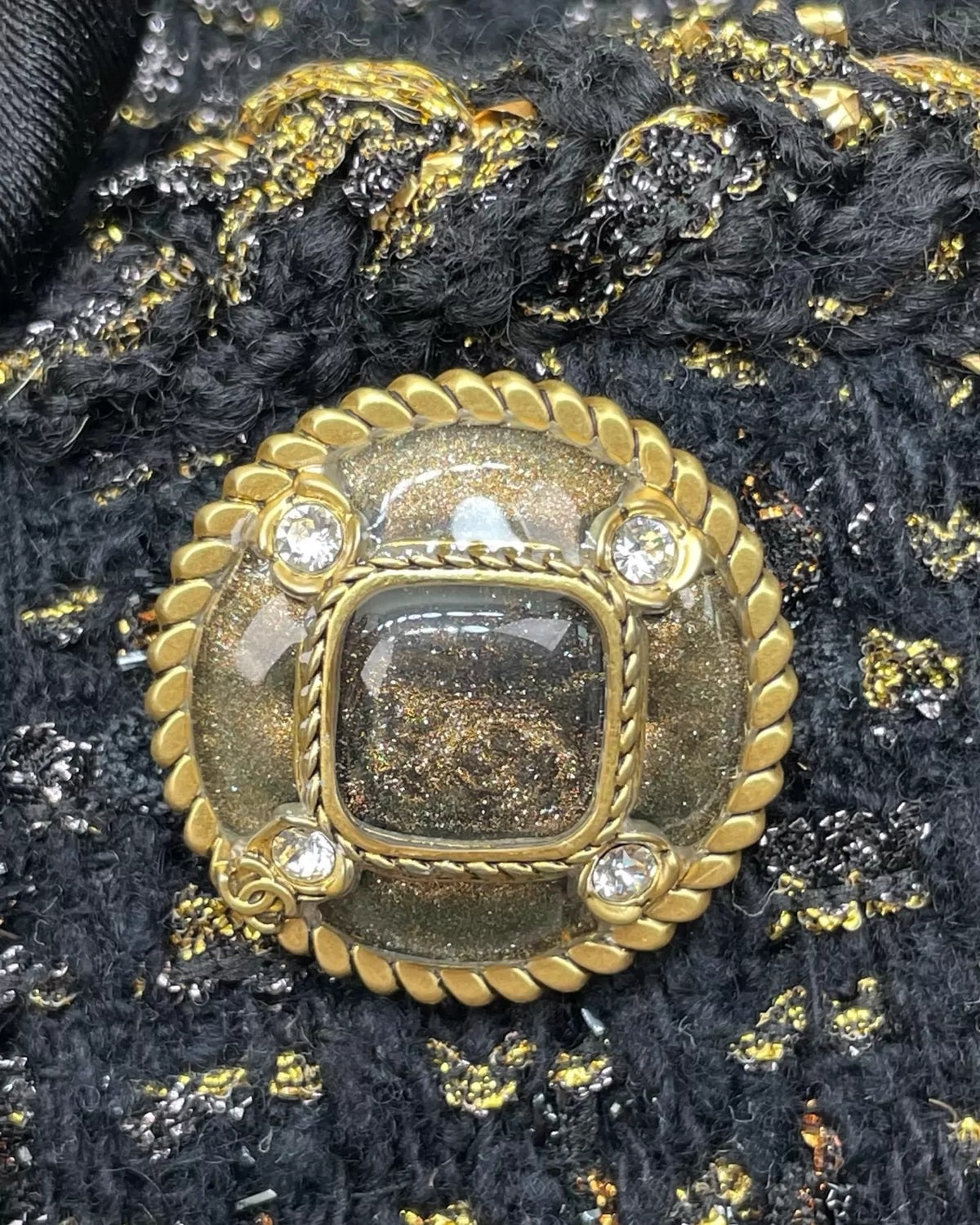 Chanel 19A Four-Pocket Tweed Jacket Black, Gold FR 38