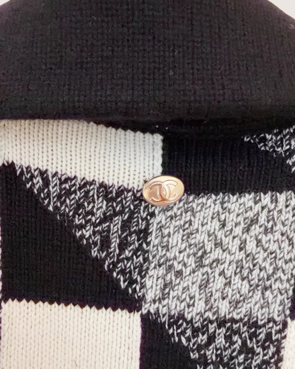 Chanel 22N Coco Neige Logo Zip-Up Cashmere Sweater - view 4