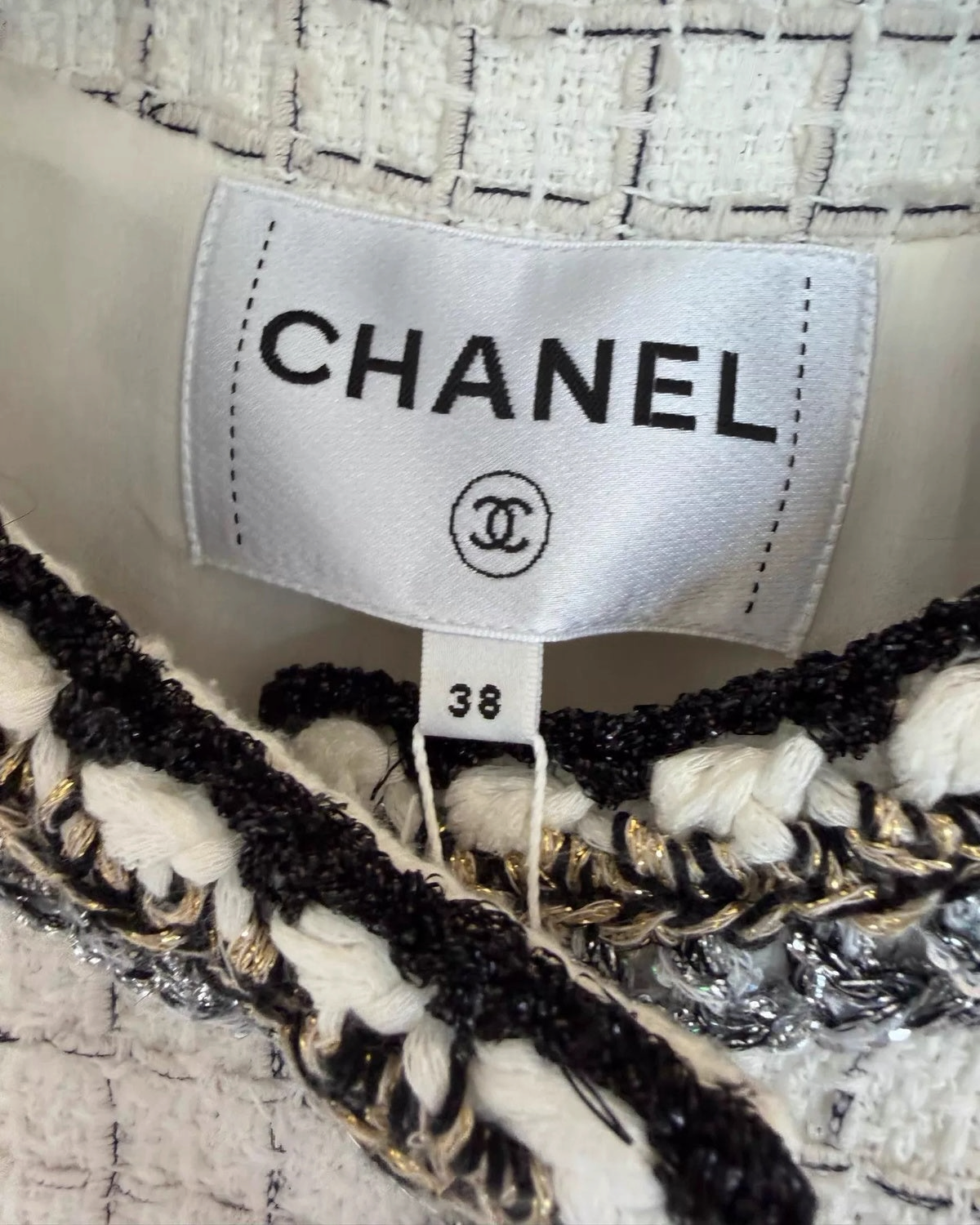 Chanel 25S Tweed Cropped Jacket - view 4