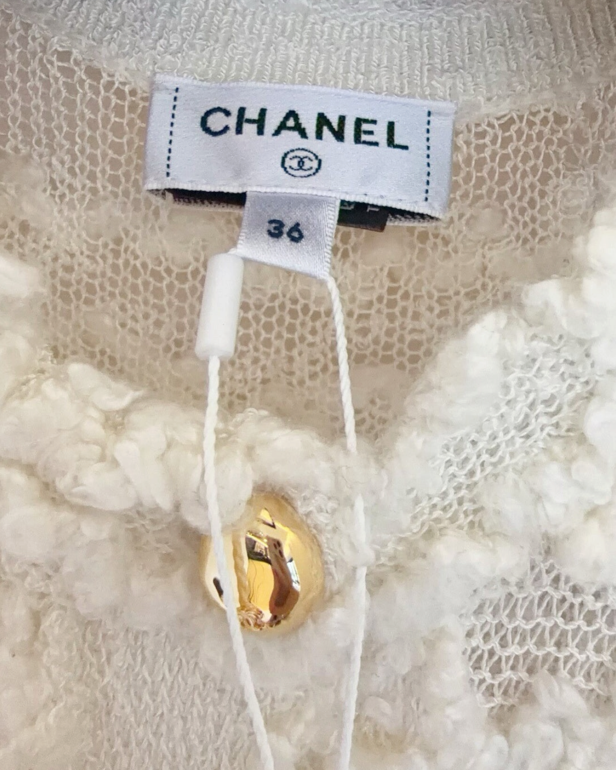 Chanel 26A Wavy Bouclé Cardigan Beige/Ecru FR 36