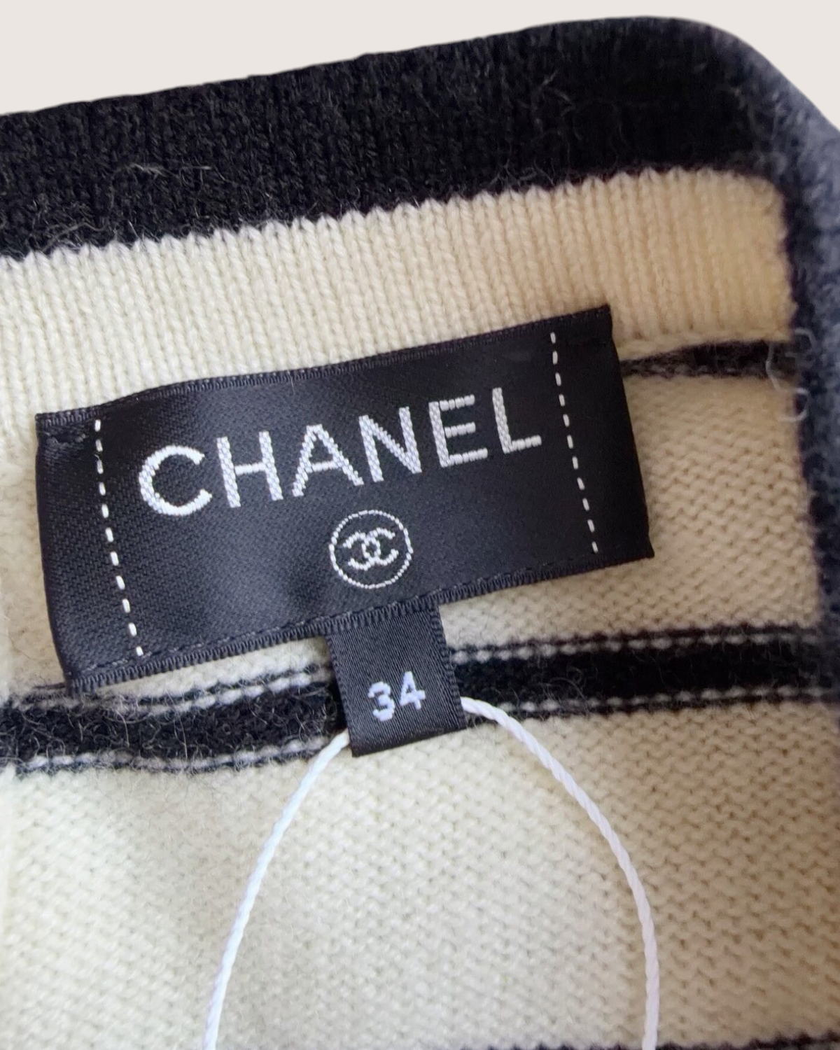 Chanel 25S Cashmere Striped Two-Way Cardigan Beige/Ecru, Black FR 34