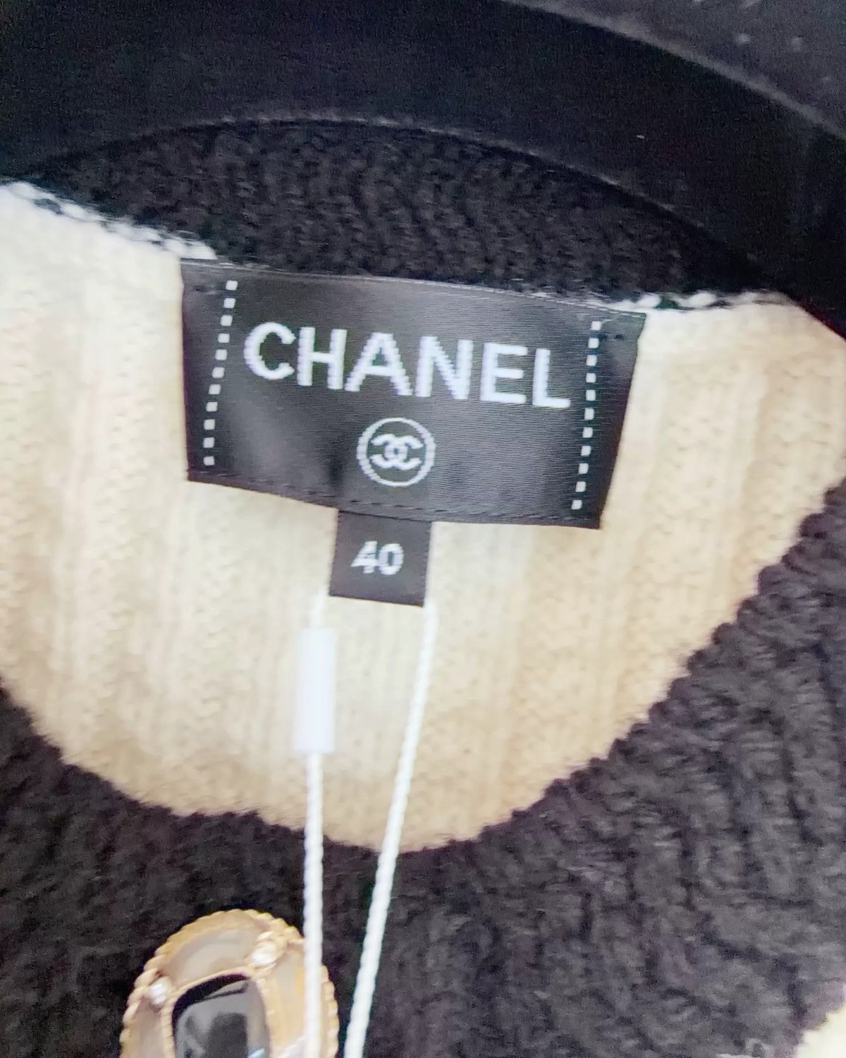 Chanel 25N Coco Neige Wool Cardigan - White, Black, view 4