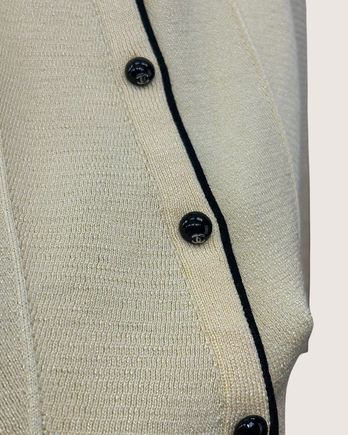 Chanel 26B Wool Black-Trim Cardigan Beige/Ecru, Black FR 34