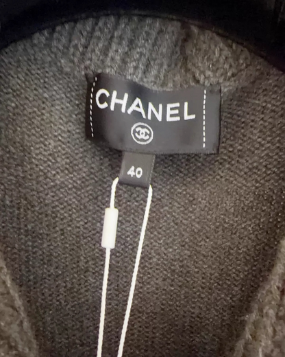 Chanel Knit Zip-Up Collared Vest - view 4