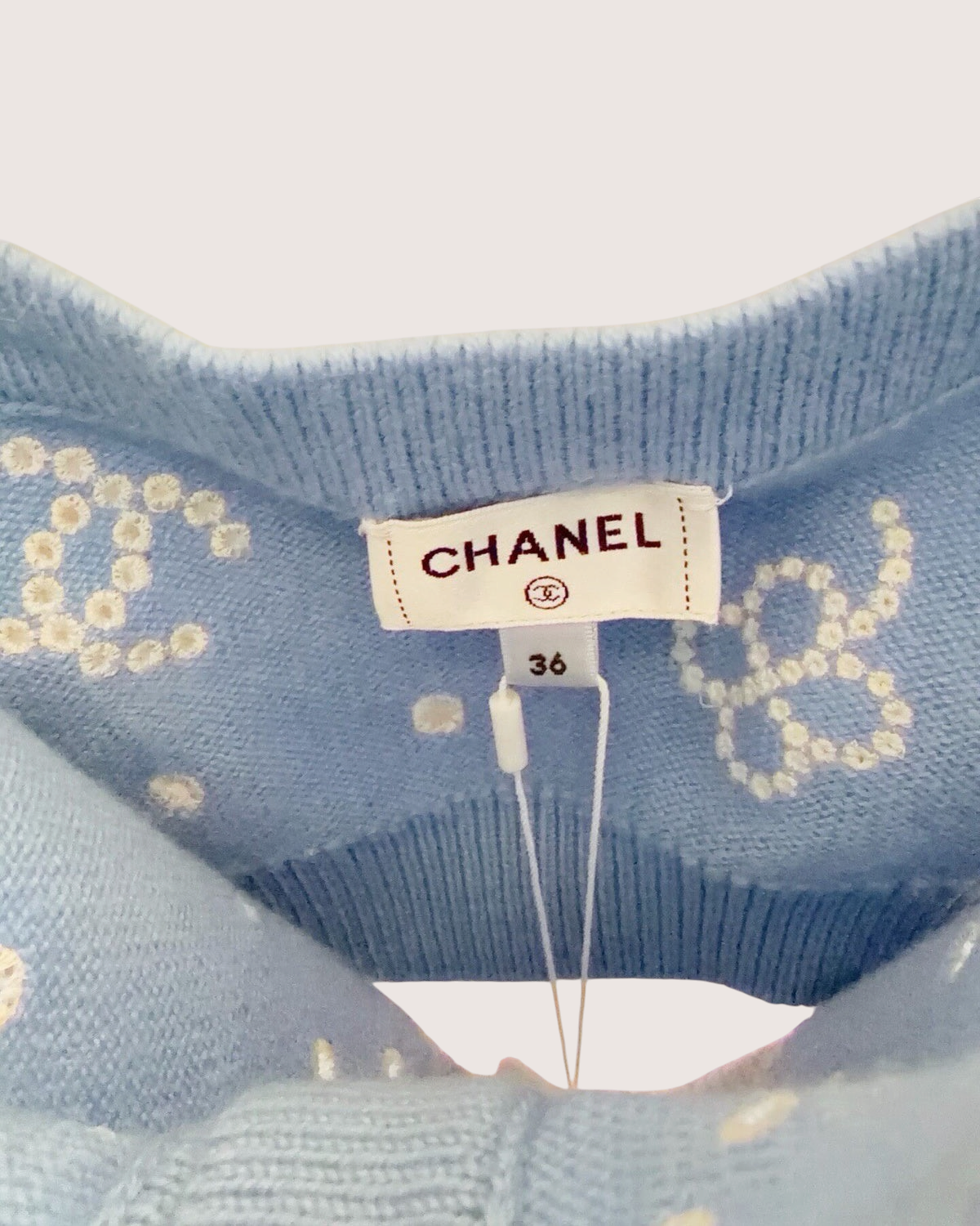 Chanel 23P Cashmere CC Clover Eyelet Cropped Top Blue, White FR 36
