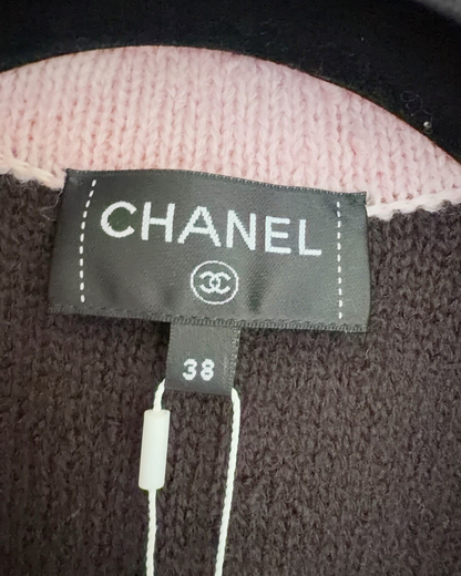 Chanel 24K Wool Belted Bouclé V-Neck Sweater Black, Pink FR 38