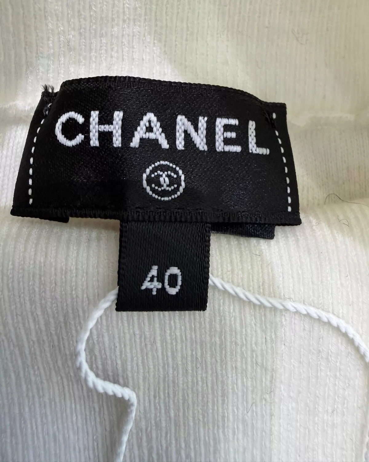 Chanel 25N Coco Neige Ski Top White, Black FR 40