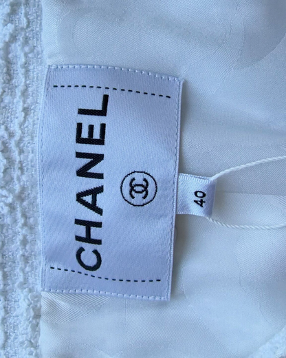 Chanel 25P Pearl-Trim Tweed Jacket White FR 40