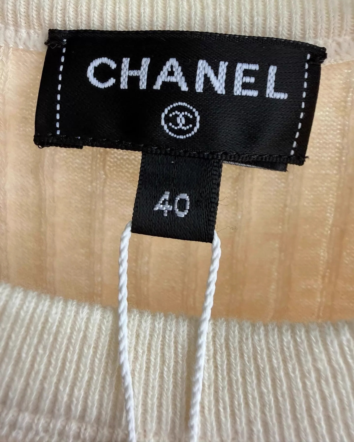 Chanel 25M Coco Beach CC Short-Sleeve Top Beige/Ecru FR 40