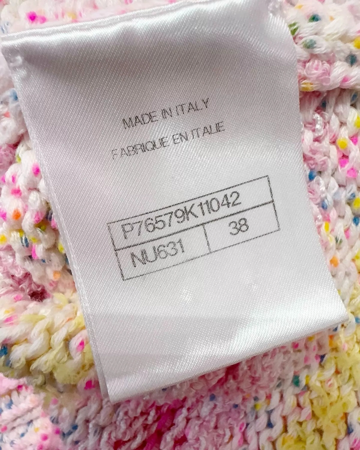 Chanel 24C Tweed Heart Sweater Pink, Yellow, Multicolor FR 38