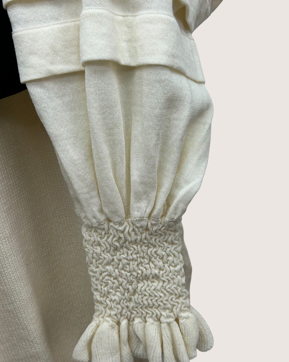 Chanel 25K Wool Cutout Sweater Beige/Ecru FR 34