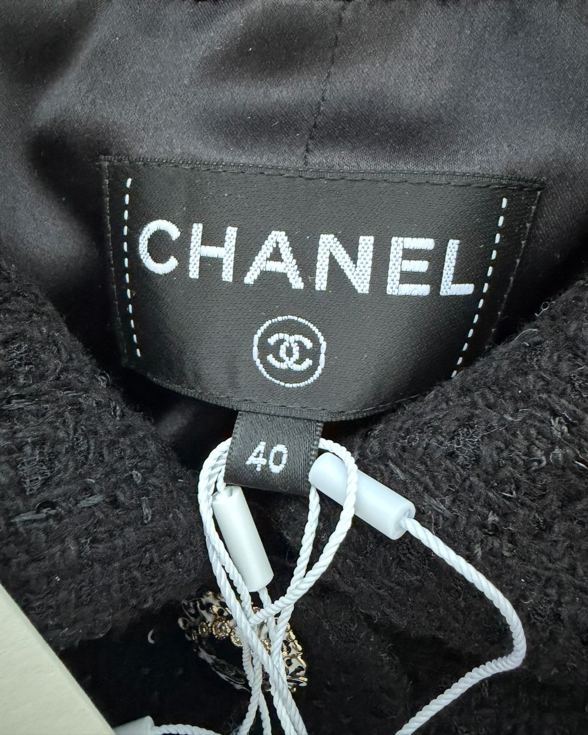Chanel 25K Sequin Tweed Cropped Jacket Black FR 40