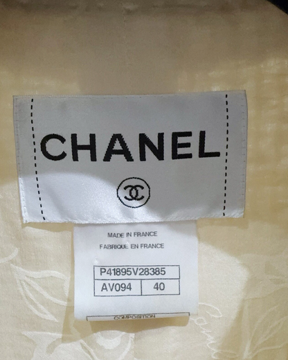 Chanel 11A Tweed Jacket Beige/Ecru FR 40