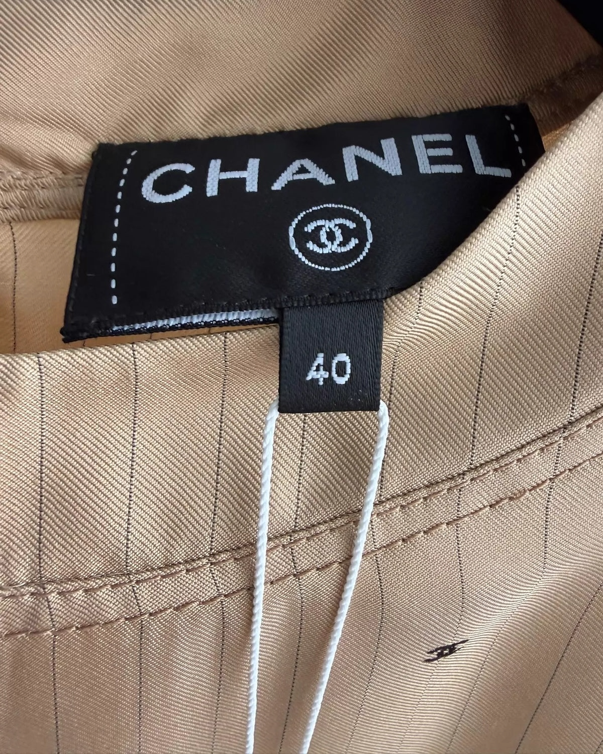 Chanel 26S CC Striped Logo Top Beige/Ecru, Black FR 40