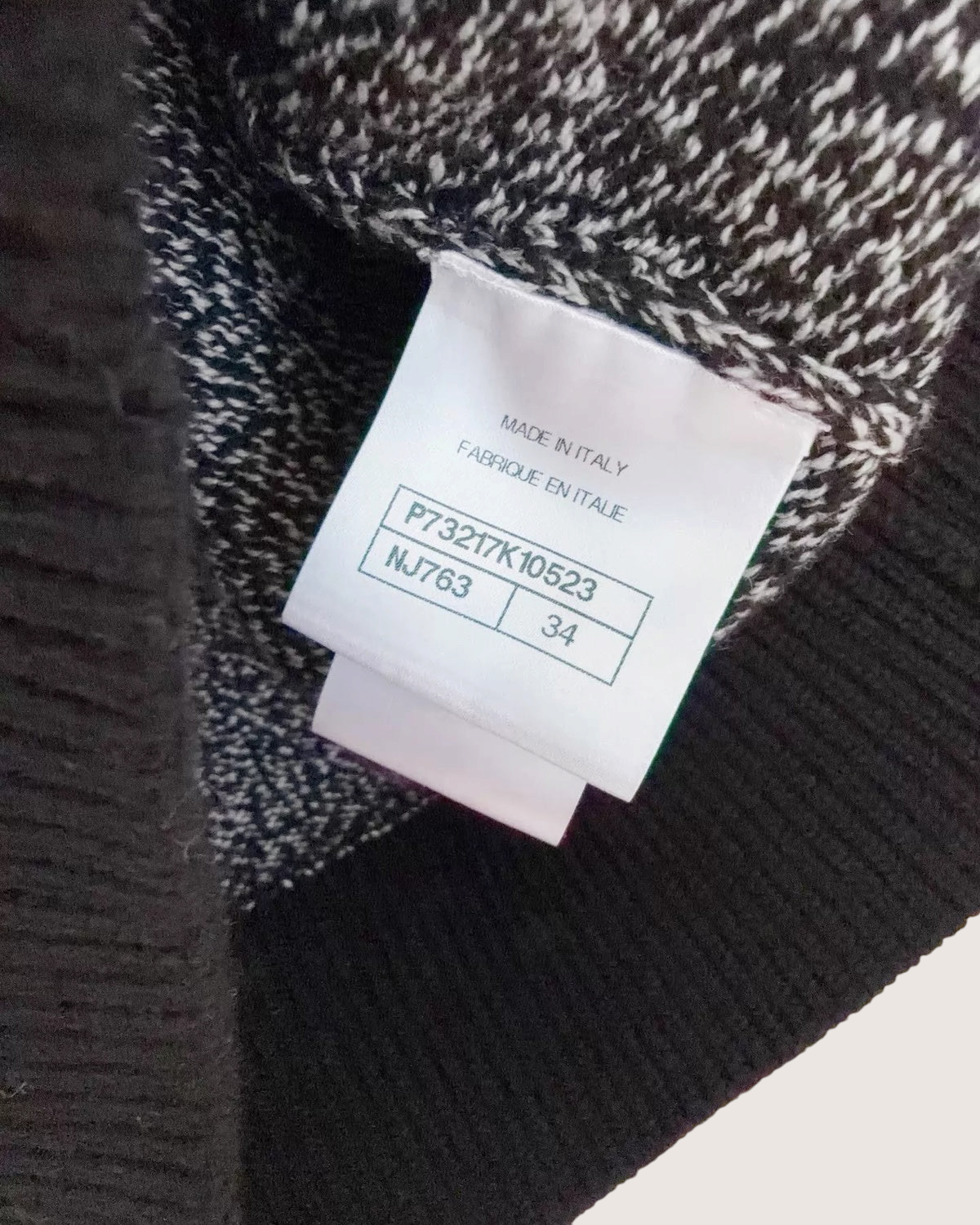 Chanel 22N Coco Neige Logo Zip-Up Cashmere Sweater - view 5