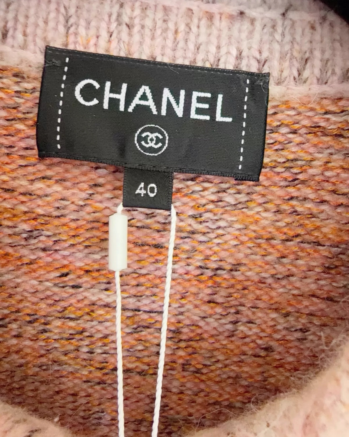 Chanel 25B Cashmere Cardigan - view 5