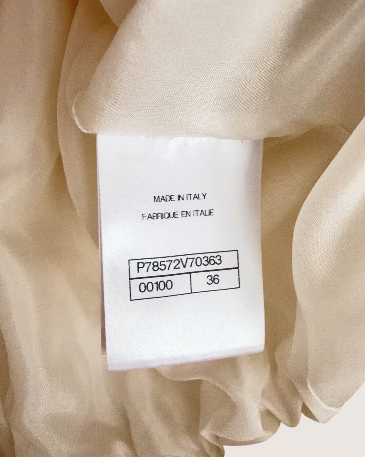 Chanel 25M Coco Beach Bow Zip-Up Jacket Beige/Ecru FR 36