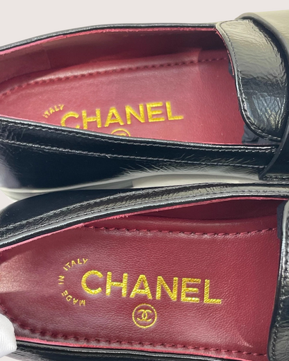 Chanel 26A Crumpled Leather Loafers