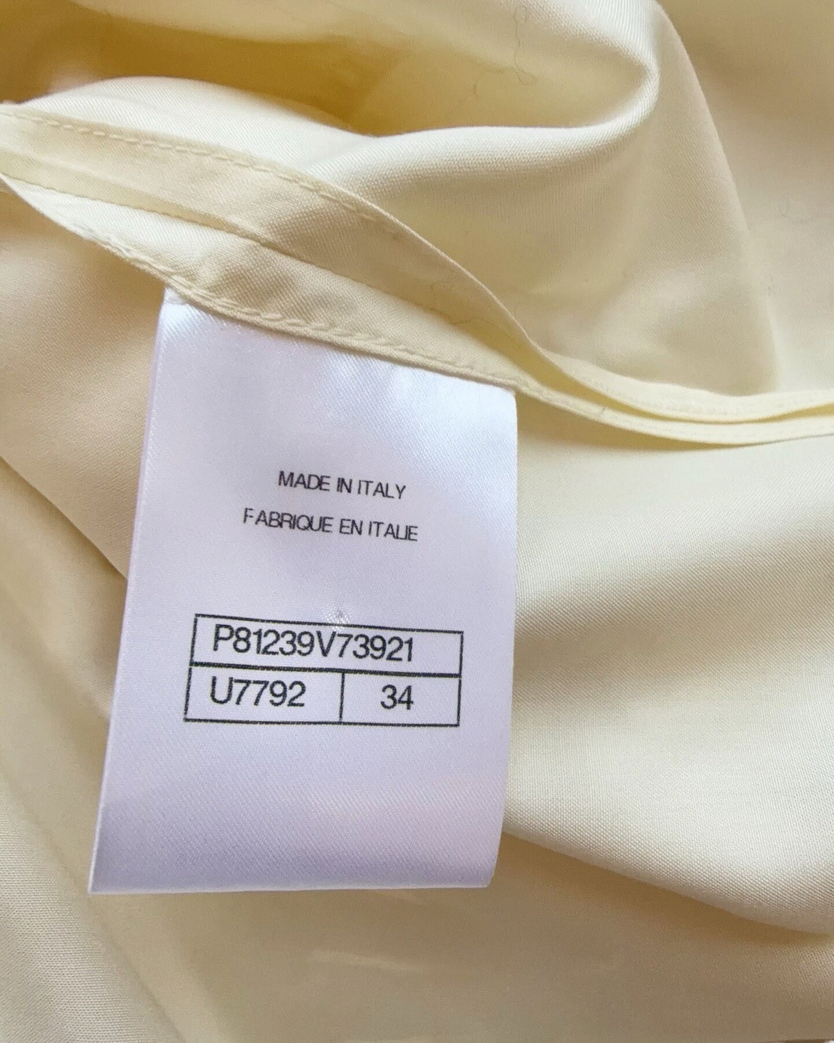 Chanel 26P Contrast-Trim Top Beige/Ecru, Burgundy FR 34