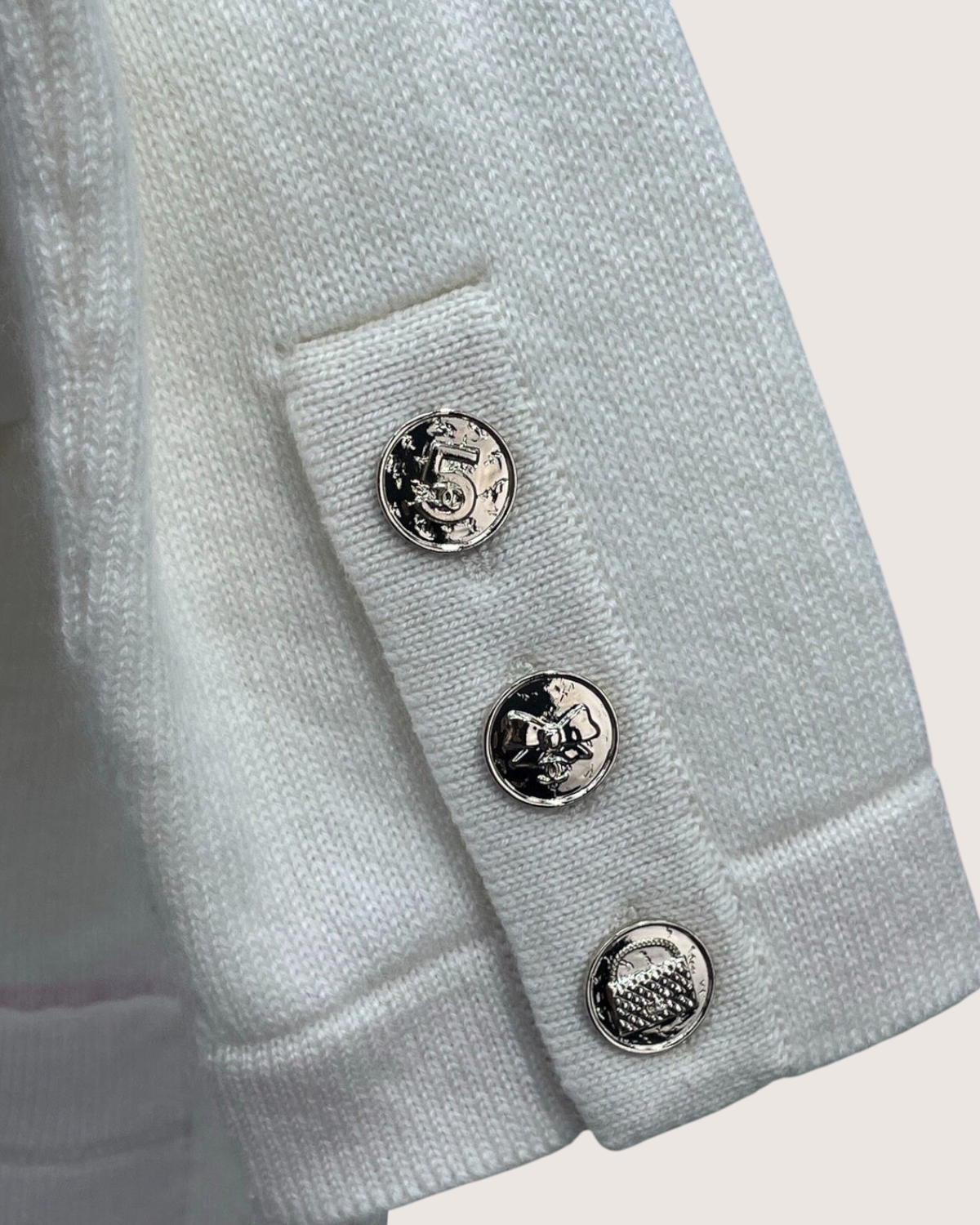 Chanel 25B Cashmere Embroidered Logo Cardigan Beige/Ecru, Gold FR 34
