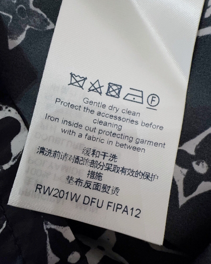 Louis Vuitton Monogram Shorts Black, White FR 34
