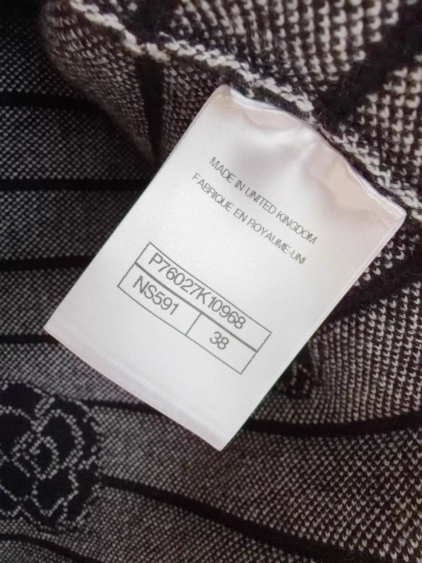 Chanel 23K Camellia Striped Knit Cashmere Sweater - view 5