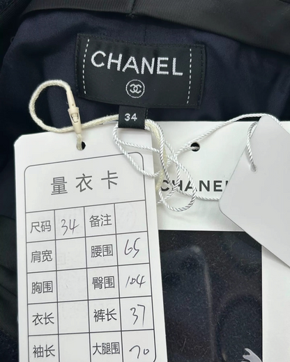 Chanel 25B Cashmere CC Heart-Pocket Shorts Navy FR 34