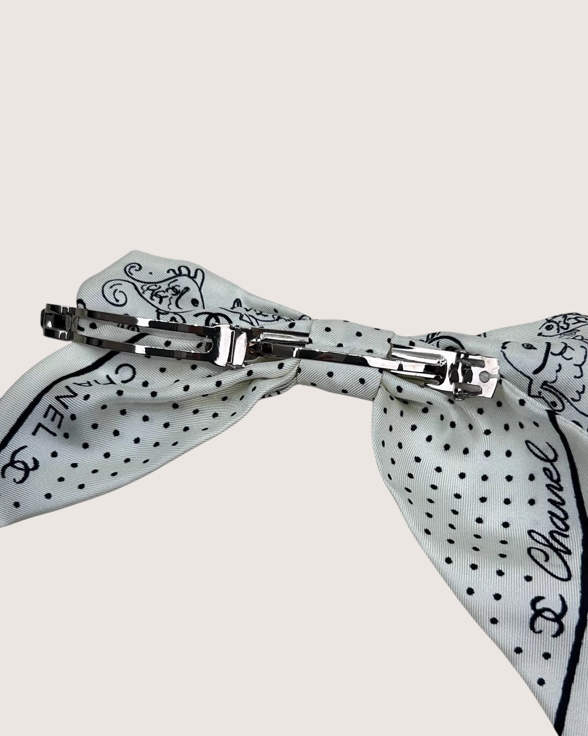 Chanel 25C Bow Silk Hair Accessory - view 6