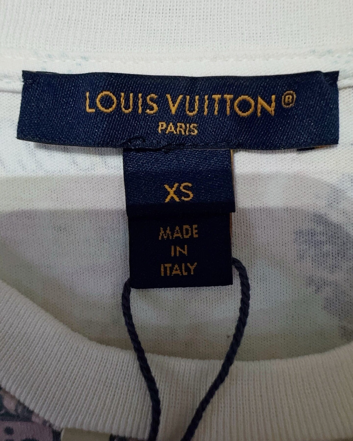 Louis Vuitton Sticker-Print T-Shirt White, Multicolor FR 34