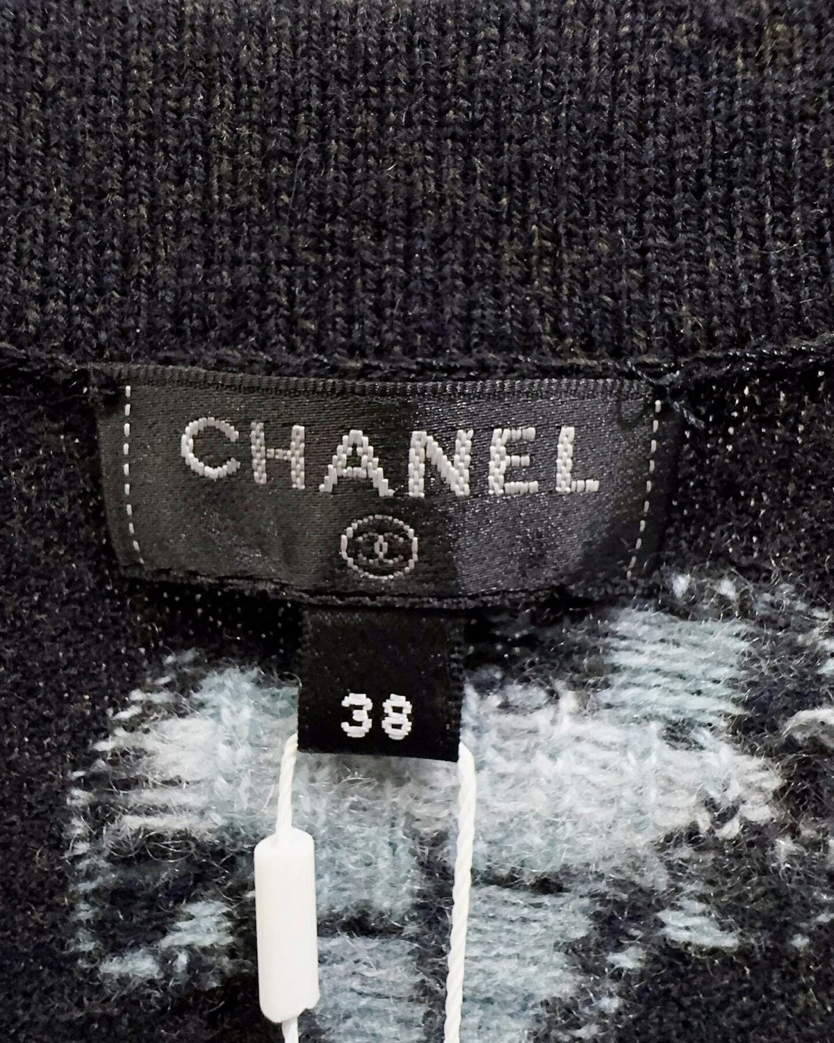 Chanel 21A Cashmere CC Floral Short-Sleeve Cardigan Black, Pink, Red, Multicolor FR 38