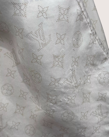 Louis Vuitton Monogram Silk Shirt - view 6