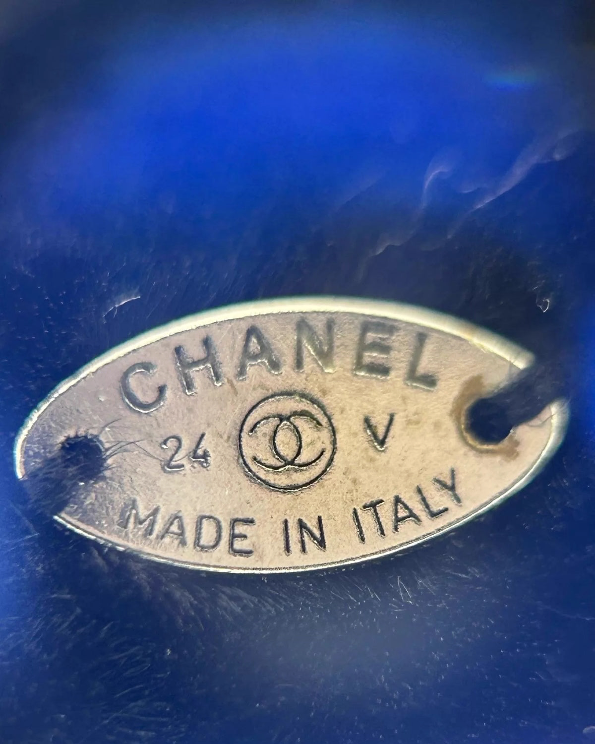 Chanel 24V Bow Hair Accessory - view 8