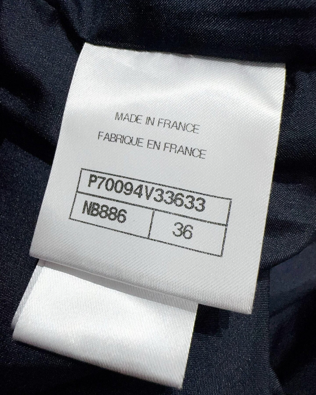 Chanel 21P Tweed Bermuda Shorts Navy, Pink FR 36
