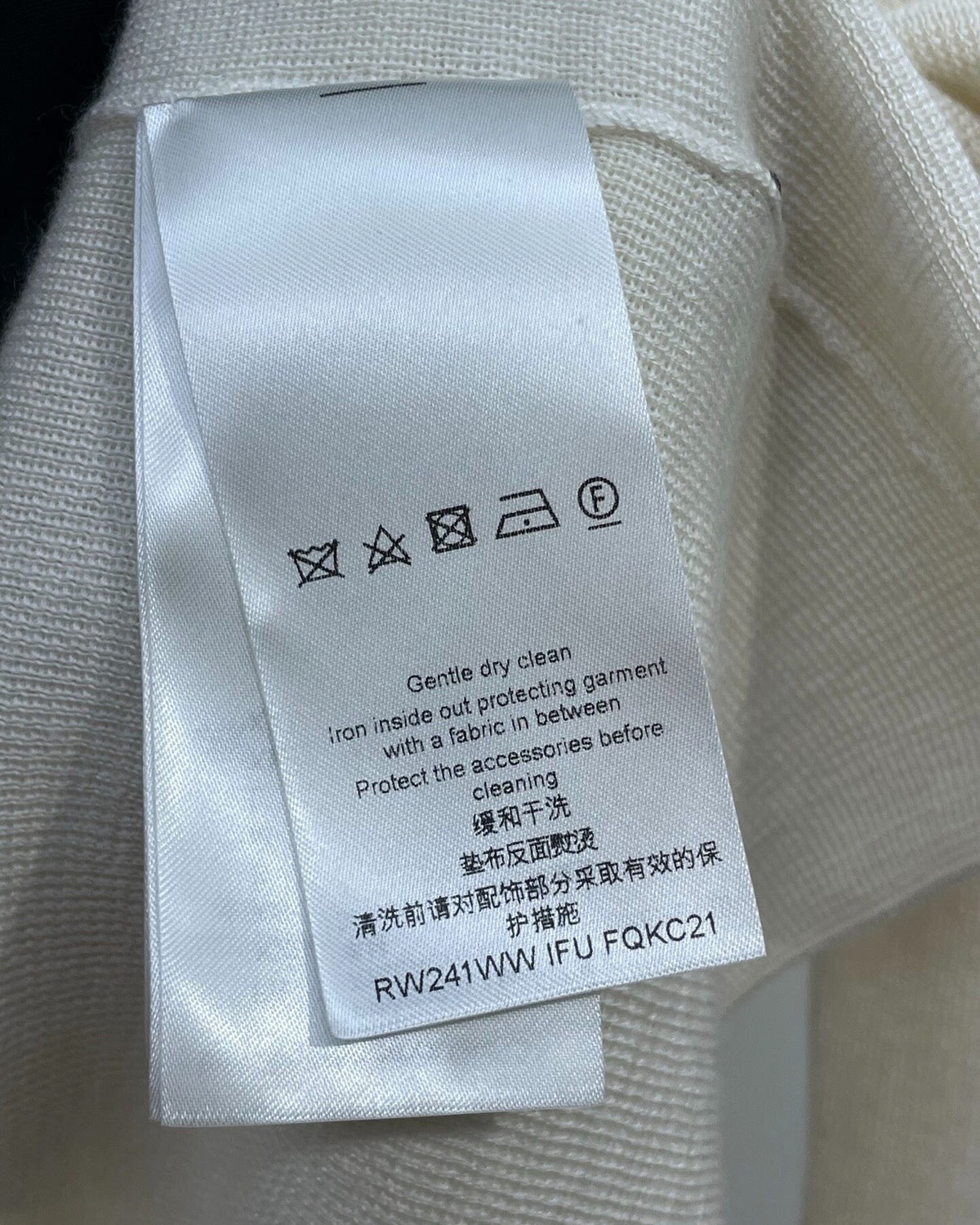 Louis Vuitton Cashmere V-Neck Cardigan White FR 36